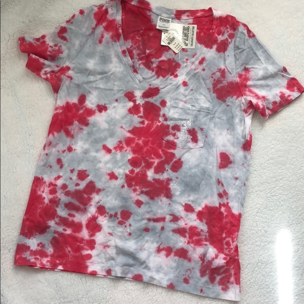 NWT VS PINK Ohio State V Neck Tee 🏈